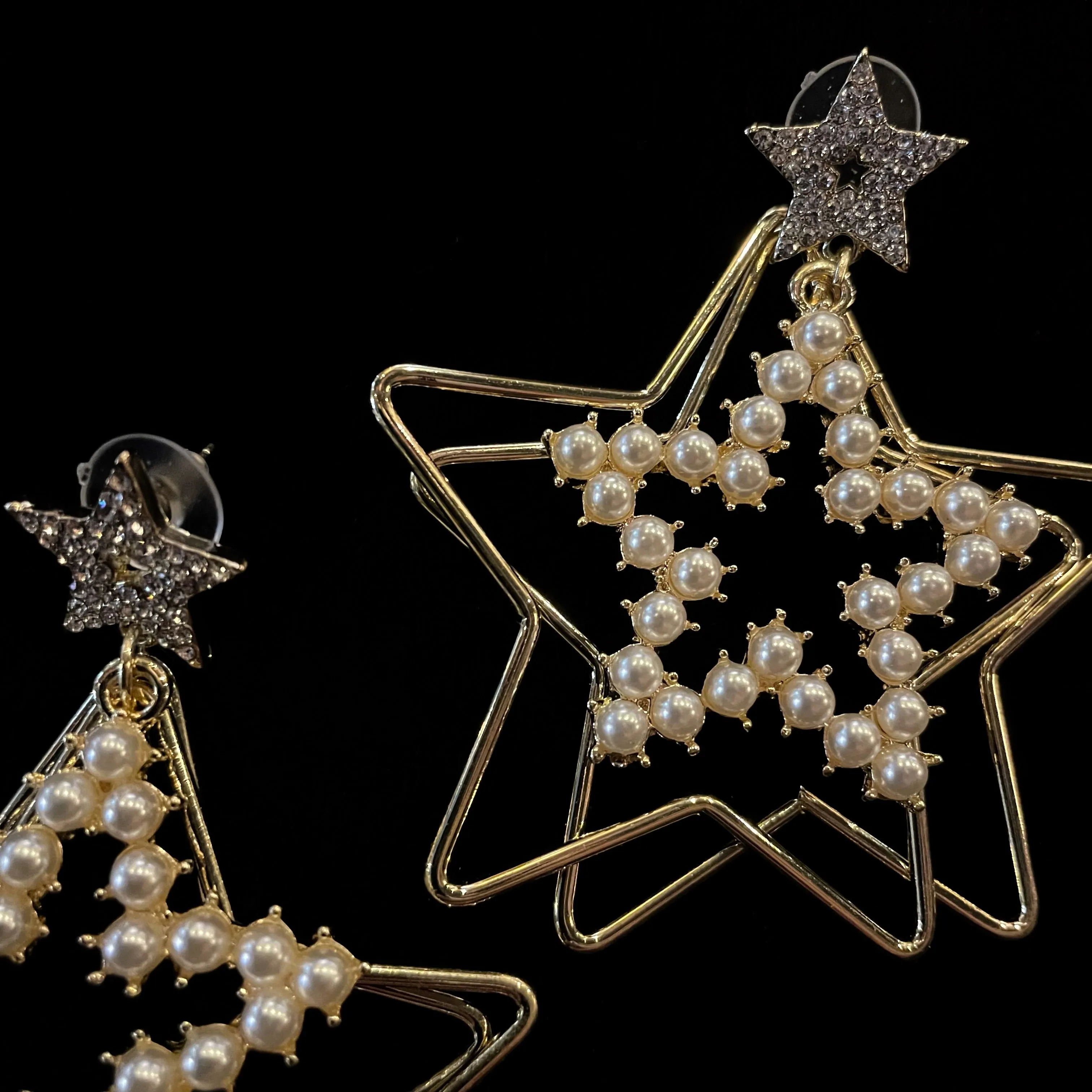 STAR WIRE AND PEARL EARRINGS