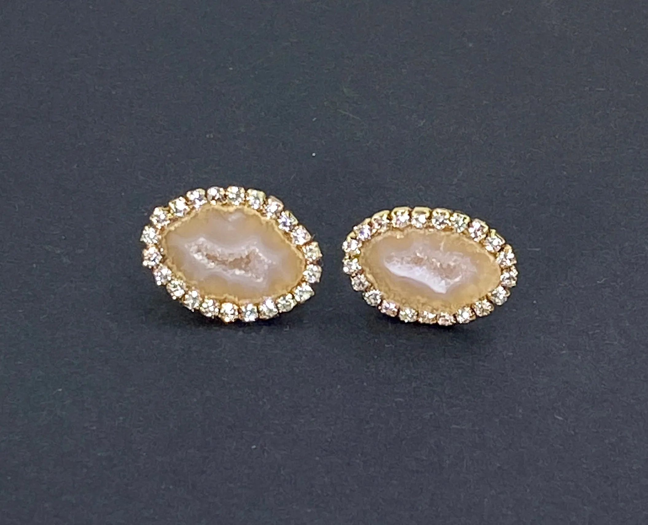 Tabasco Geode Slice Stud Earrings Golden Beige