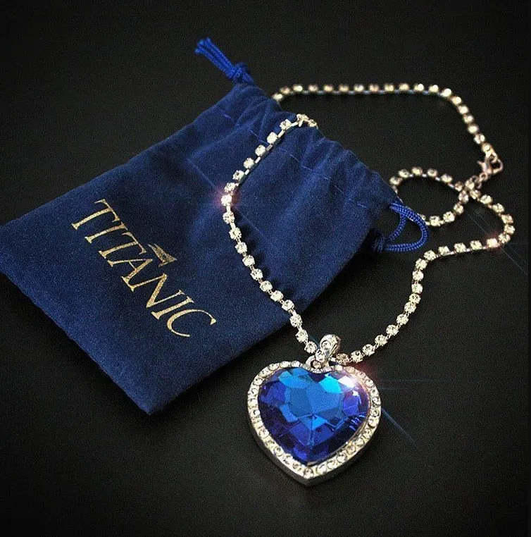 Titanic Heart of Ocean blue heart love forever pendant Necklace   velvet bag