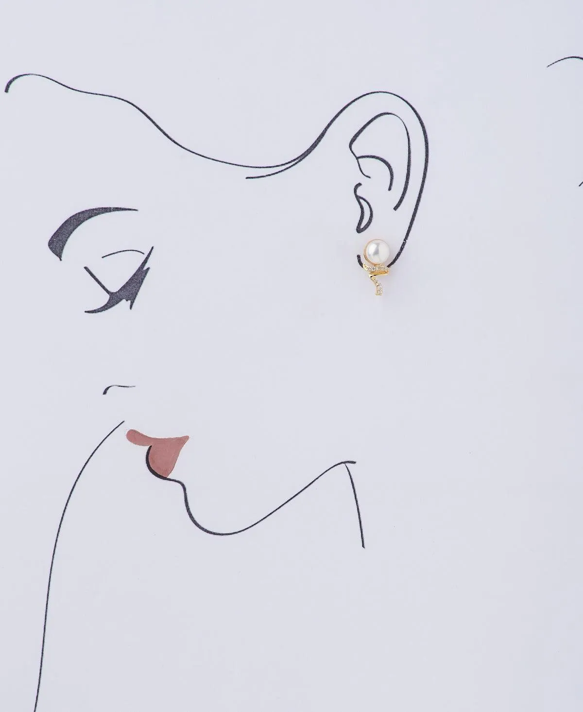 Trendy White Pearl Stud Earring