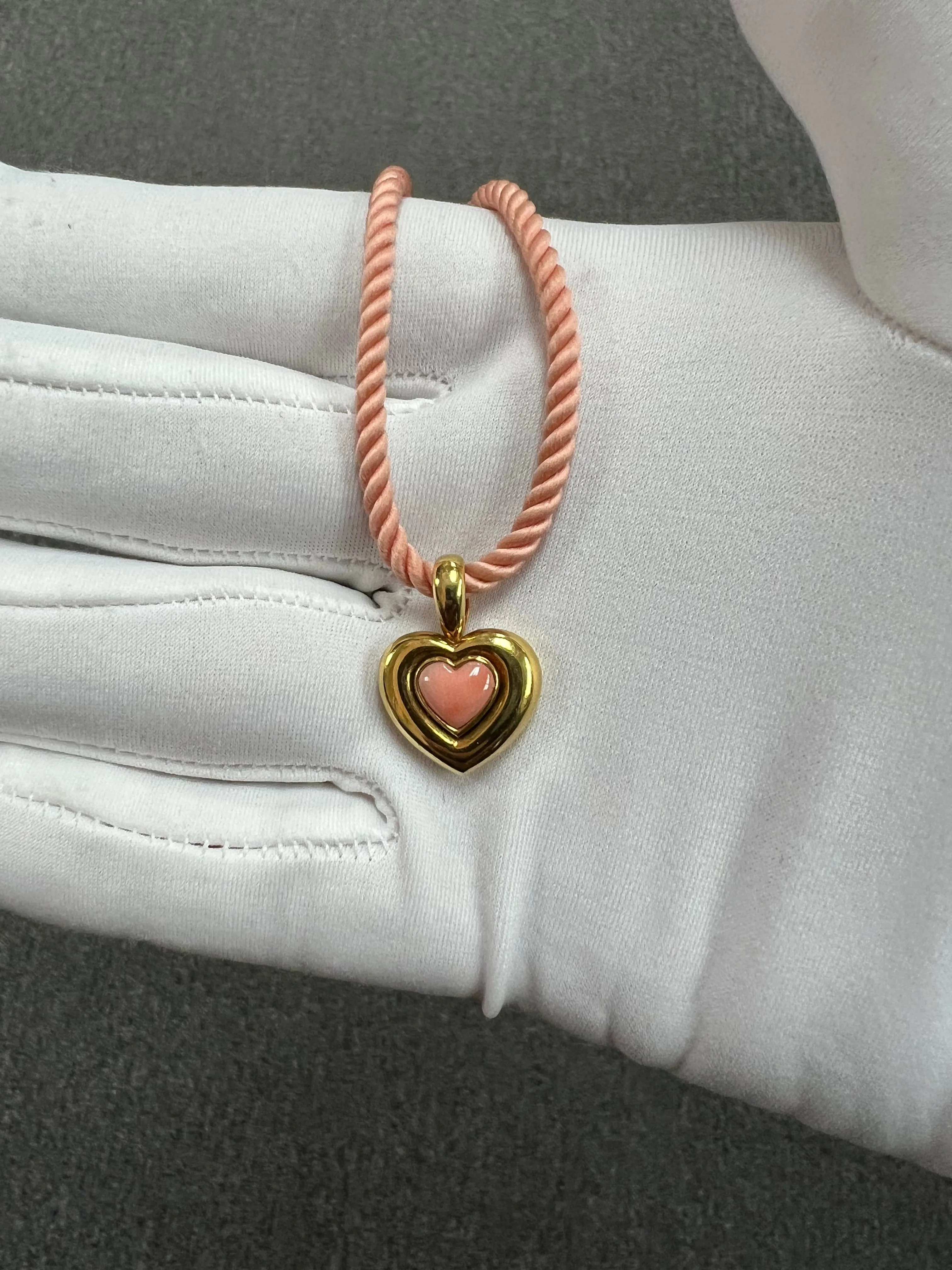 Van Cleef & Arpels Heart Shaped Coral Yellow Gold Pendant Necklace