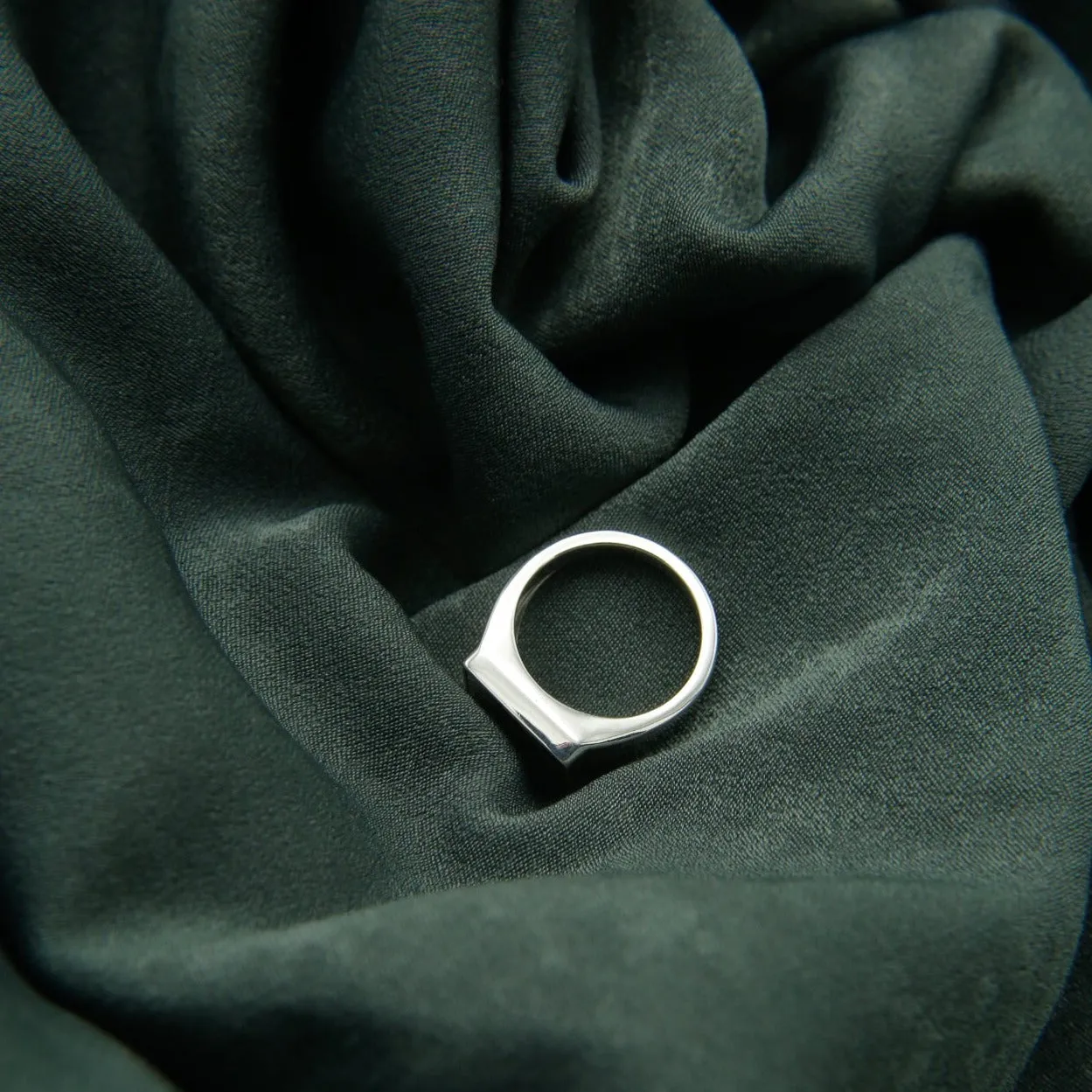 Velma Ring