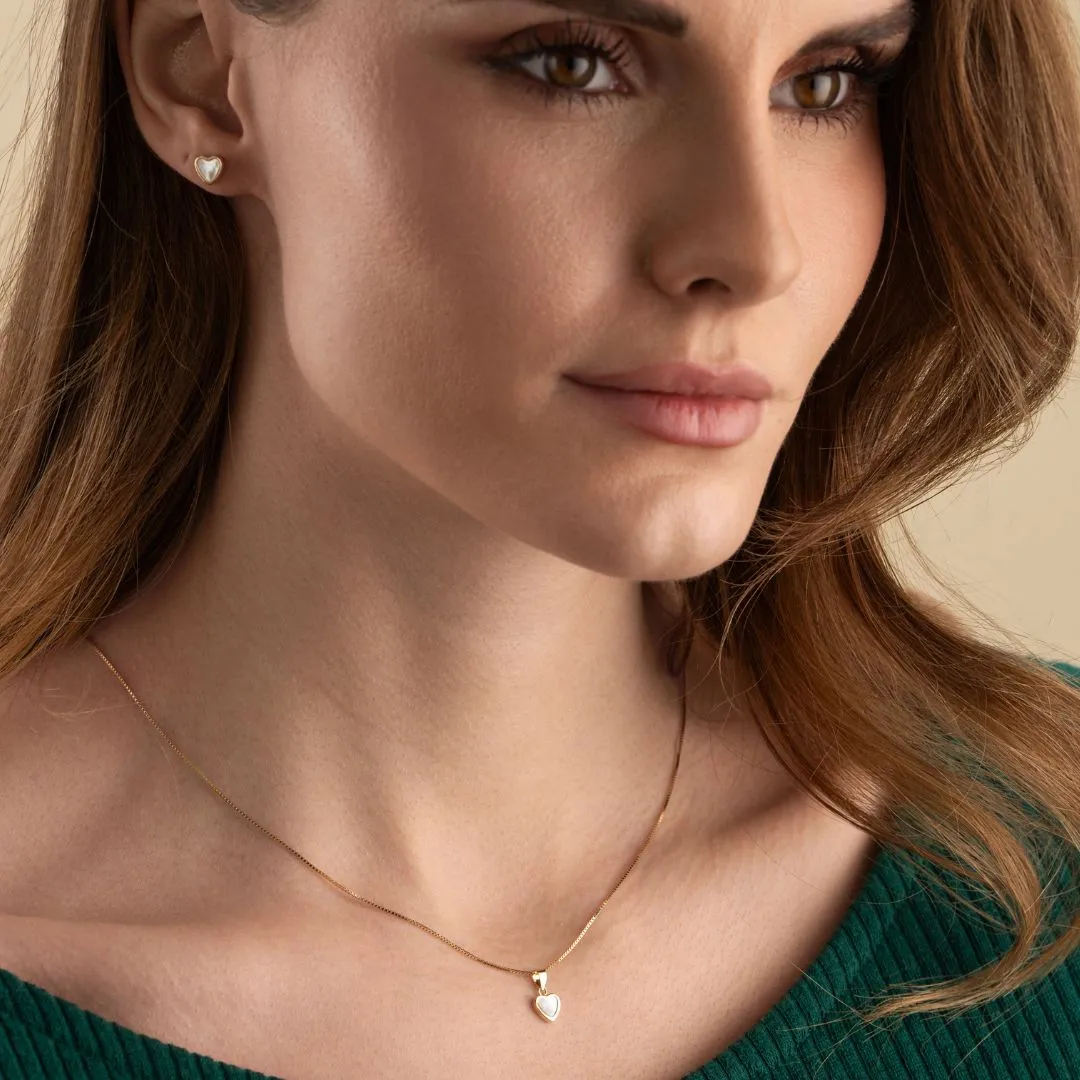 Vittoria earrings with Mother-of-Pearl, Yellow Gold