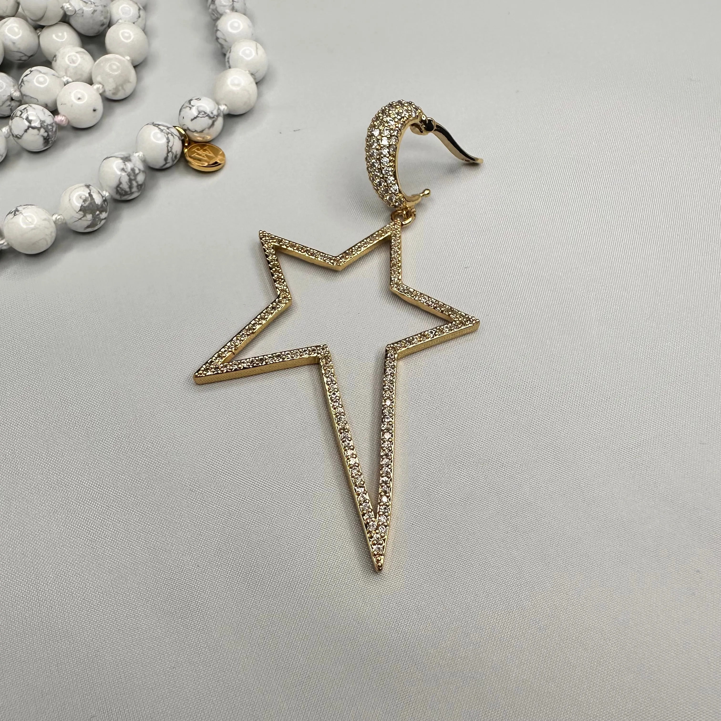 White Howlite Beads Necklace with a Removable CZ Star Pendant 310-30 | Erika Williner Designs